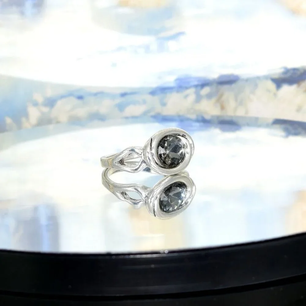 Zalia Oval Modern Silver Ring with Sapphire Gray Colored Crystal Size 8 Gift Box
